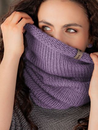 Barevnou kolekci zimních doplňků TWIST & ROLL rozbalíme o víkendu 13. - 14.12. Na @dyzajnmarket v Praze ❄️ přijet si...